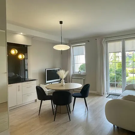 Najlepsza Lokalizacja W Elku!! Piekny, Prestizowy Z Dziedzincem !!