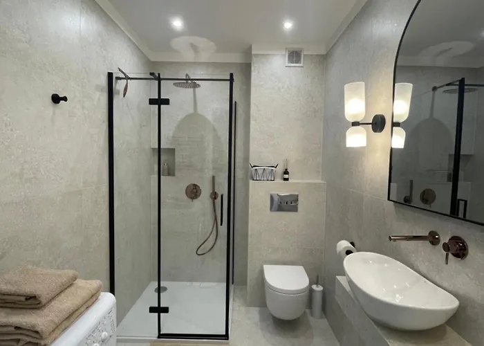 Najlepsza Lokalizacja W Ełku!! Piękny, Prestiżowy Z Dziedzińcem !! Apartament Ełk